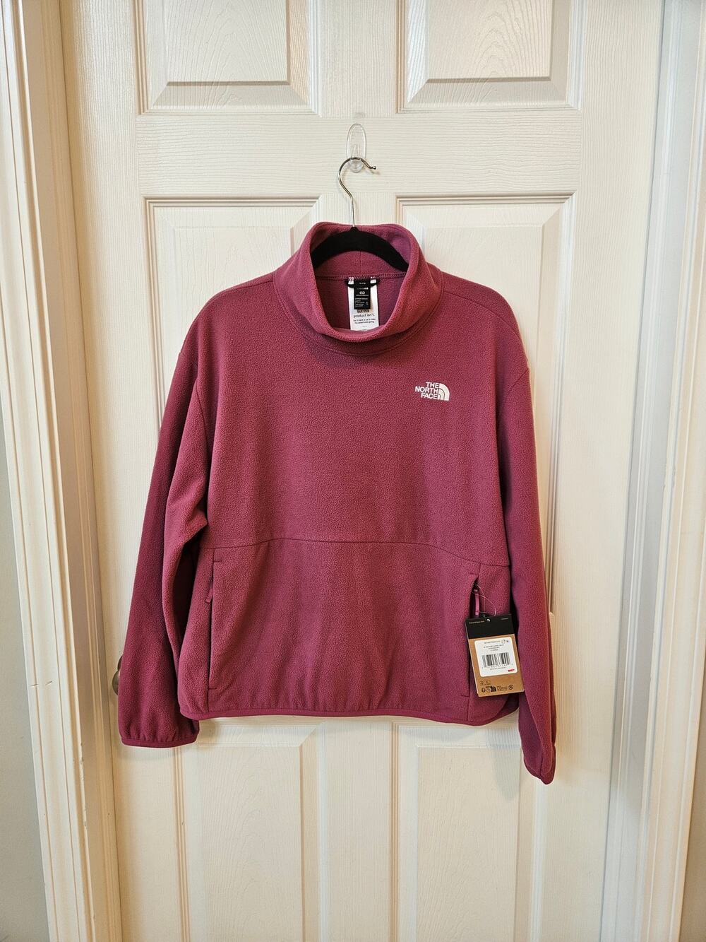 The North Face Anchor Funnel Neck Fleece Women XL Cyber Berry NWT Pullover
